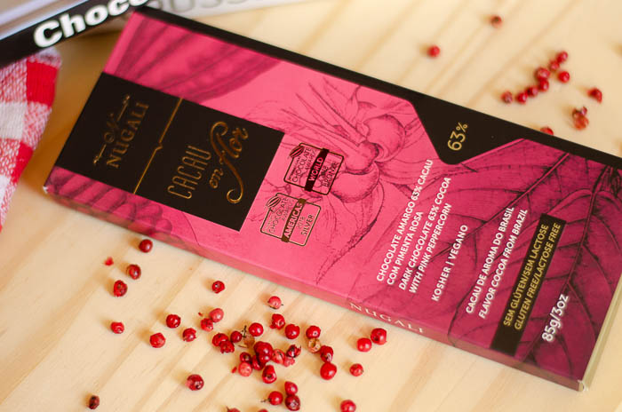 Barra de Chocolate Cacau em Flor 63% com Pimenta Rosa - Nugali